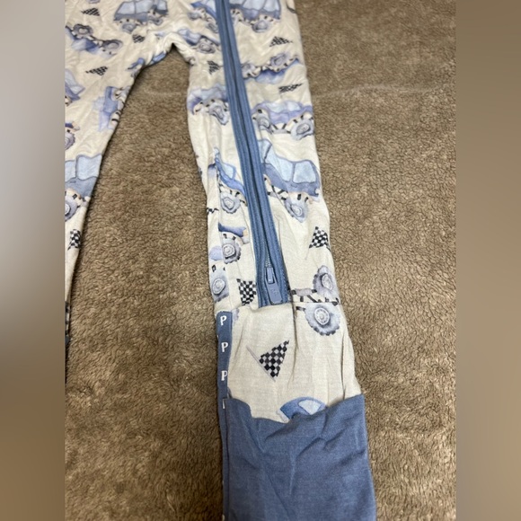 Posh Peanut Franklin One-Piece Convertible Footie 2T EUC Cars and Trucks print - Picture 8 of 14